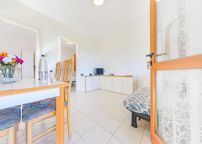 Mit Veranda, Marina dʼAndora