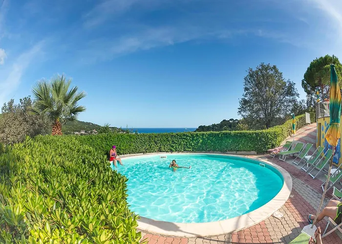 Mit Veranda, * Marina dʼAndora